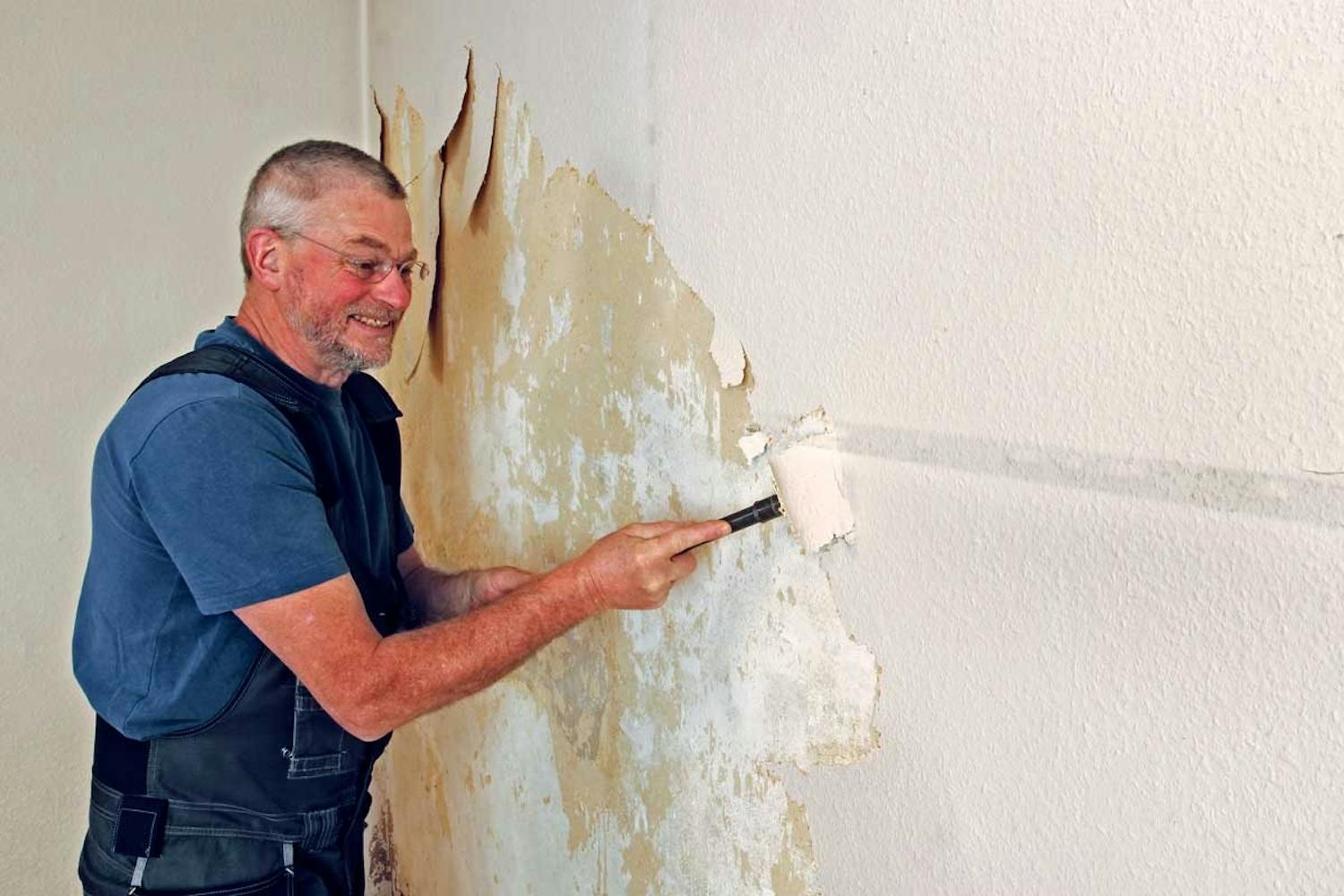 Ta bort strukturtapeten Så blir du av med strukturtapeten